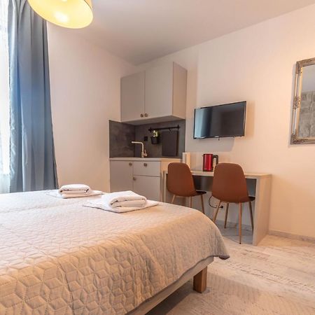 L&B City Center Studios Apartments 普拉 外观 照片