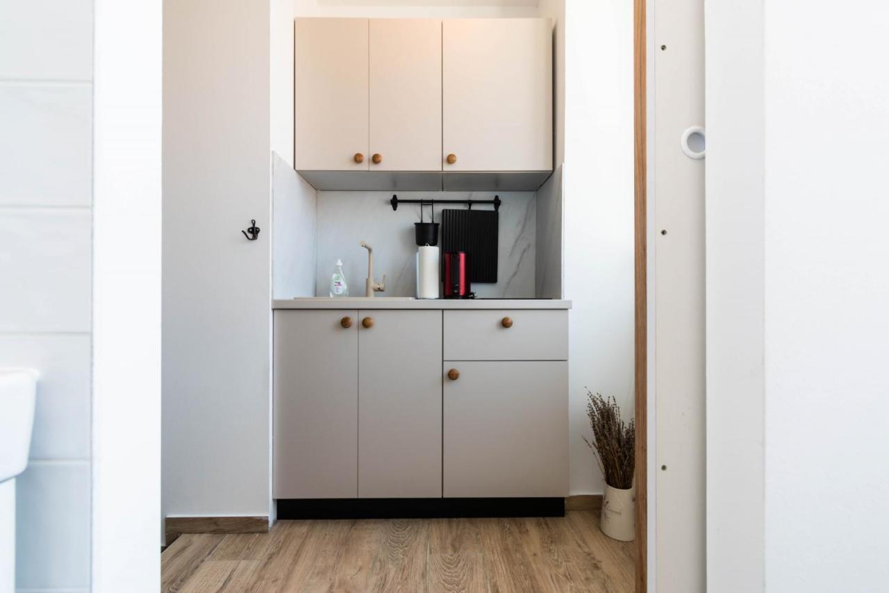 L&B City Center Studios Apartments 普拉 外观 照片