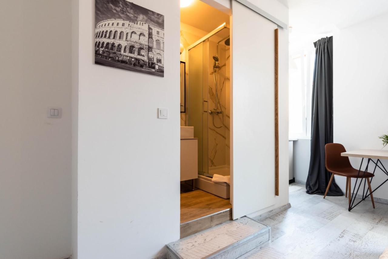 L&B City Center Studios Apartments 普拉 外观 照片