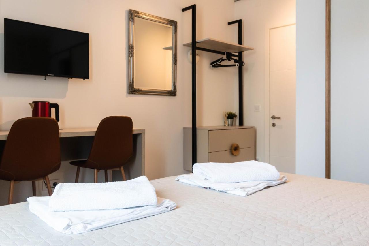 L&B City Center Studios Apartments 普拉 外观 照片