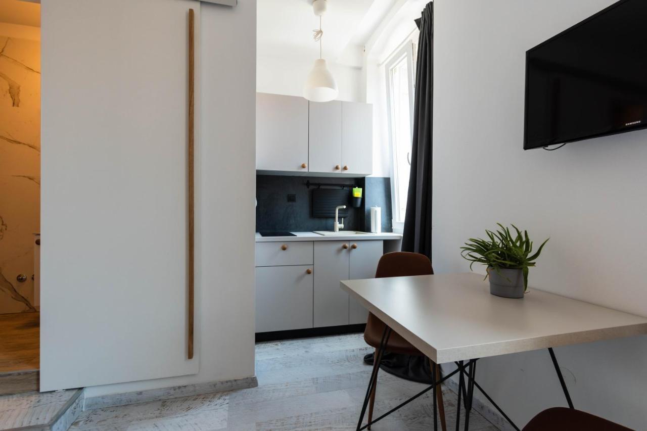 L&B City Center Studios Apartments 普拉 外观 照片