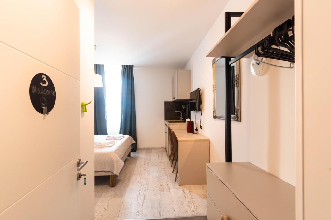 L&B City Center Studios Apartments 普拉 外观 照片
