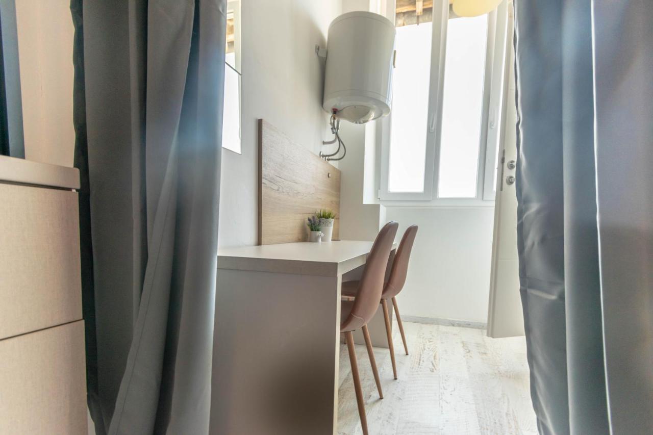 L&B City Center Studios Apartments 普拉 外观 照片
